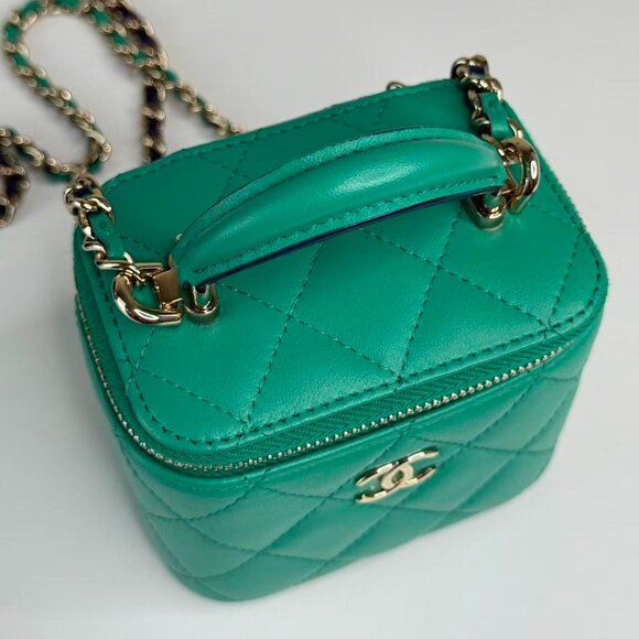 Chanel Green Small Vanity Chain Shoulder Bag Crossbody Style - Picture 8 of 11